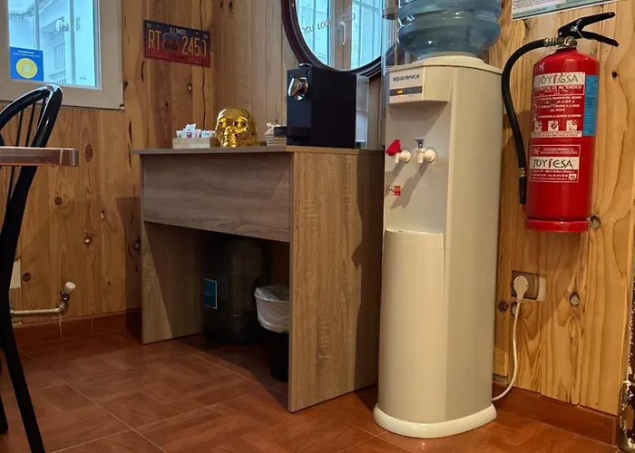 威斯塔格瑞膳食公寓 *